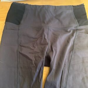 Oiselle Women's Black Athletic Shorts sz 8